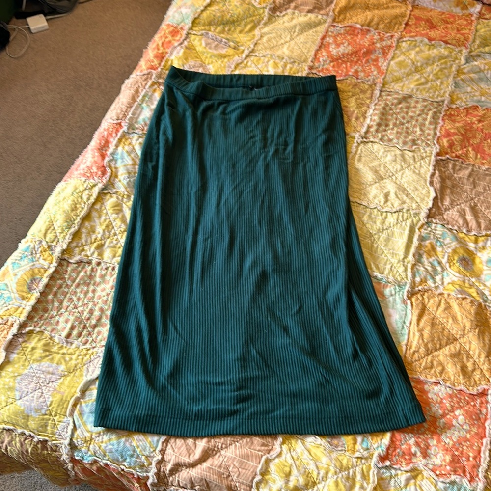 Midi skirt